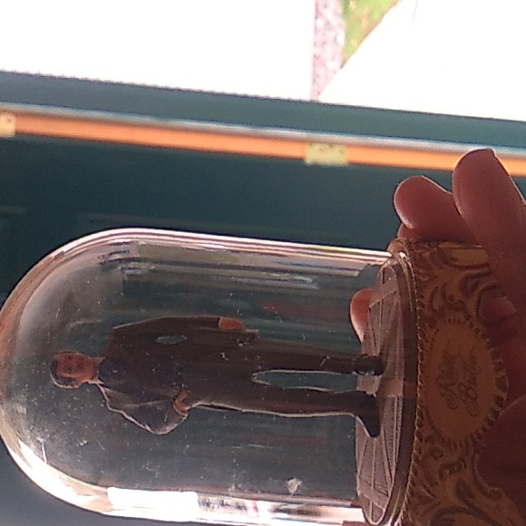 ⚜️ 1993 Turner Gone With The Wind Rhett Butler Under  GLASS DOME EUC - Picture 3 of 16